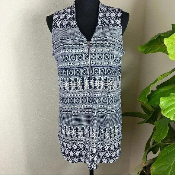 Ivanka Trump Blue White 1/4 Gold Tone Tank Top Size Medium - Picture 1 of 11